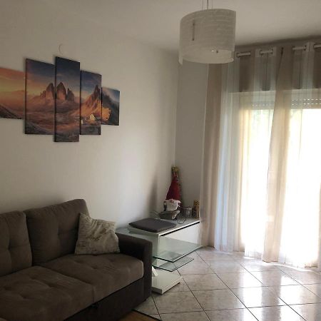 Casa Di Max - Private Room In Apartment With Shared Bathroom Free Parking โบลซาโน ภายนอก รูปภาพ